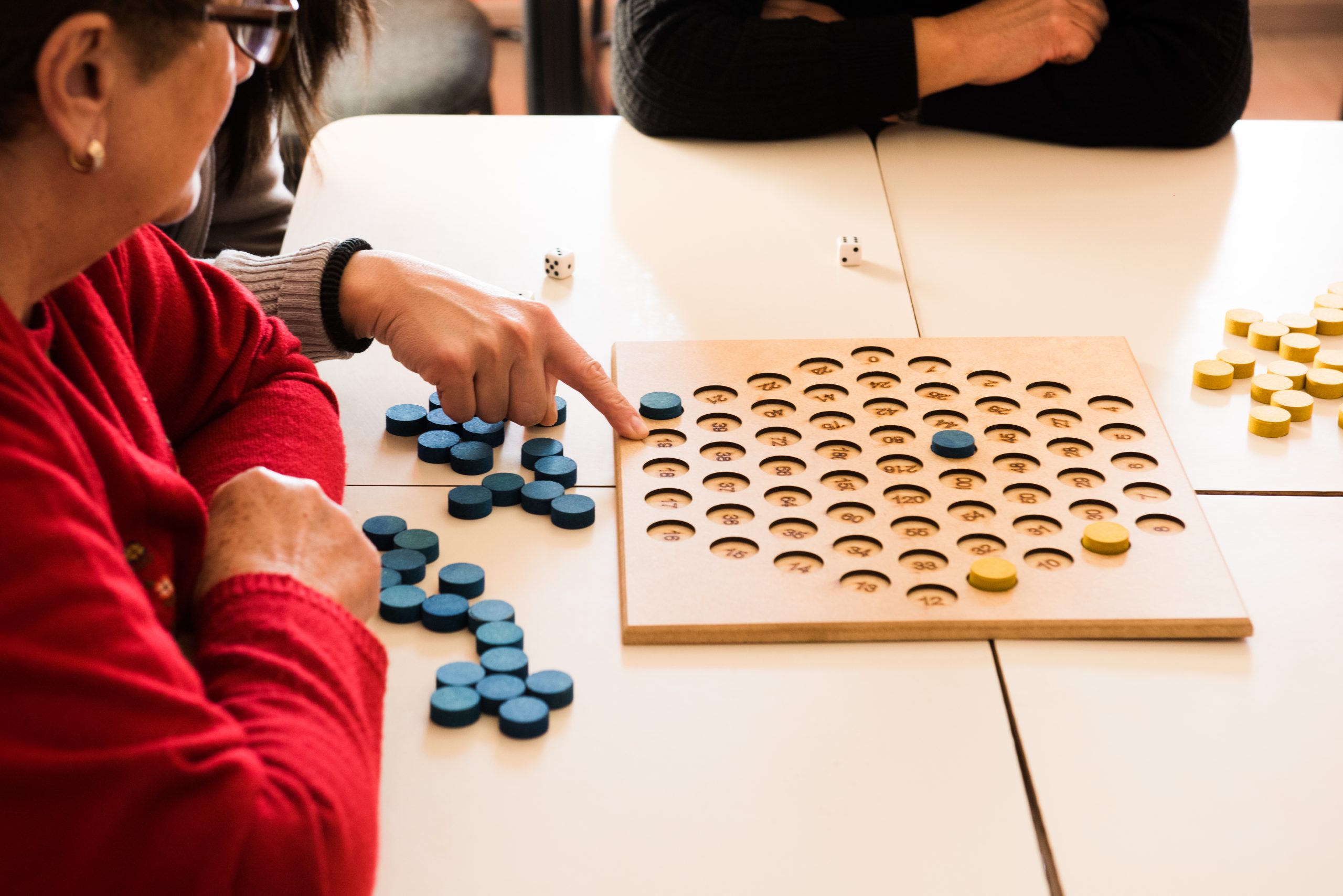 O jogo do método: jogos de tabuleiro como suporte ao ensino da