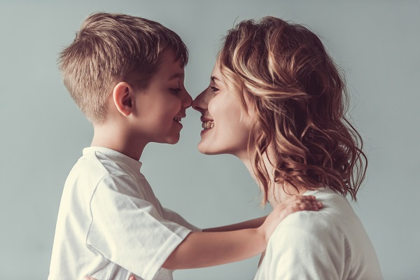 Amor de mãe: Como este sentimento movimenta o seu cérebro 