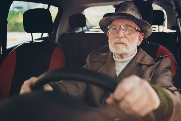 o condutor idoso 