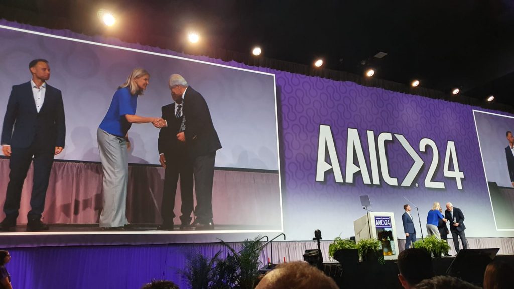 Conferência Internacional da AAIC nos EUA presta homenagem ao Dr. Ricardo Nitrini - SUPERA - Ginástica para o Cérebro