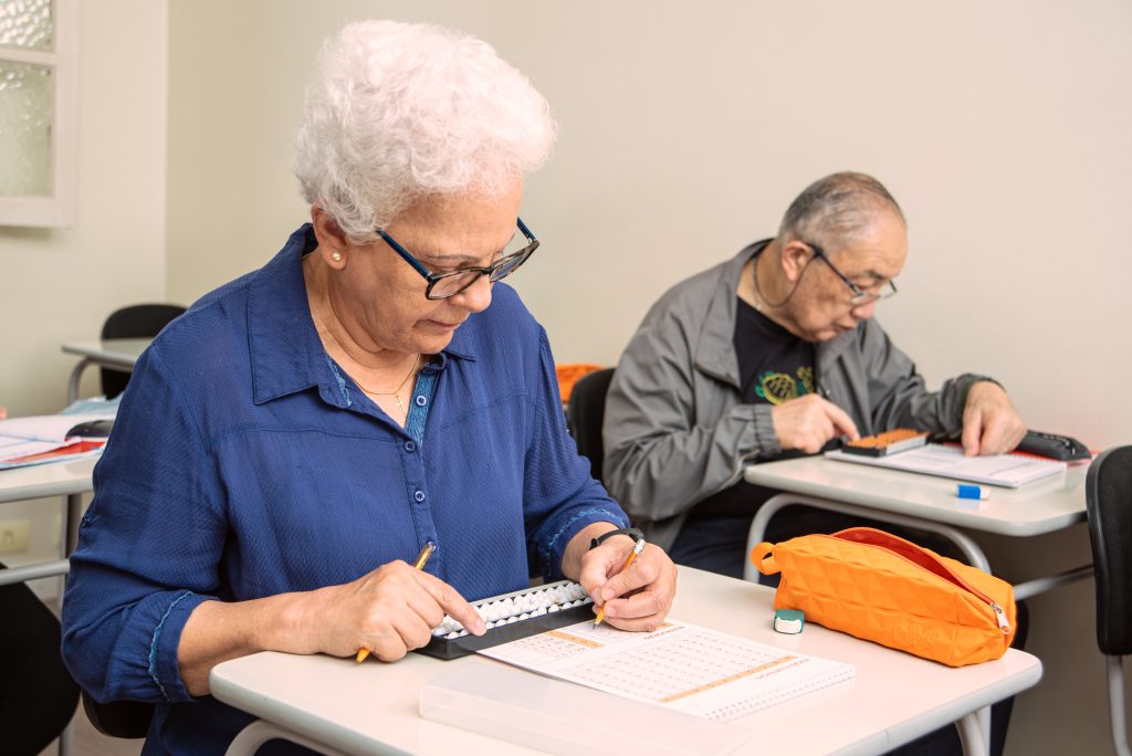 Atividades cognitivas conseguem retardar o surgimento da Doença de Alzheimer - SUPERA - Ginástica para o Cérebro