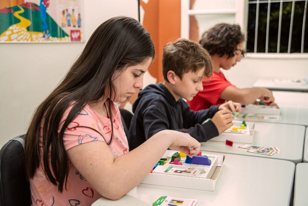Para além da infância: adolescência  também exige cuidados com o cérebro - Supera - Ginástica para o Cérebro