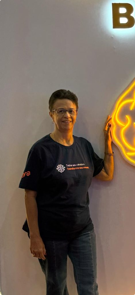 Dia do Idoso:conheça Neide Perereira Cardoso, 71 anos, que ajuda a construir o sucesso do Supera há 19 anos - Supera - Ginástica para o Cérebro